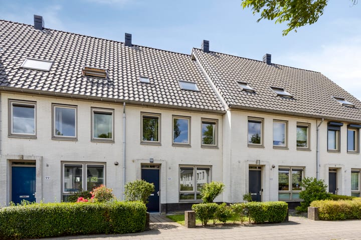 Jane Addamslaan 101 in Amstelveen foto