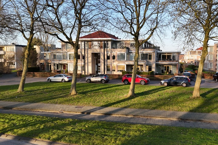 Jasmijnlaan 8 in Roden foto