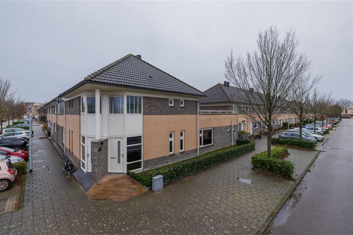 Jasmijnstraat 2 in Lisserbroek foto