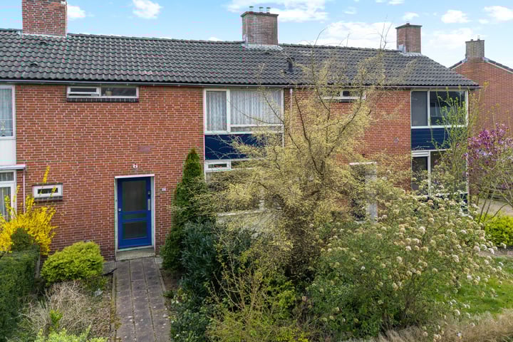 Jeen Stokerstraat 12 in Emmer-Compascuum foto