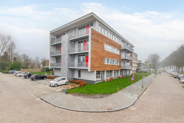 Jellingastraat 19 in Leeuwarden foto
