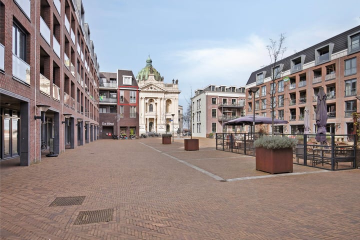 Jezuïetenplein 32 in Oudenbosch foto