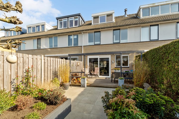 Jimi Hendrixstraat 55 in Almere foto