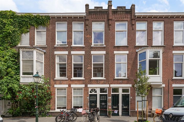 Joan Maetsuyckerstraat 52 in 's-Gravenhage foto