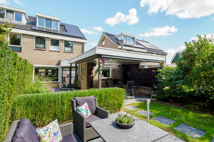 Johan Buziaustraat 22 in Hengelo foto