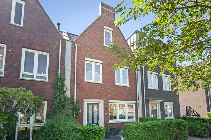 Johan de Wittlaan 10M in Woerden foto