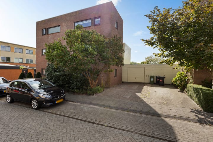 Johan Ellenbergerstraat 4 in Groningen