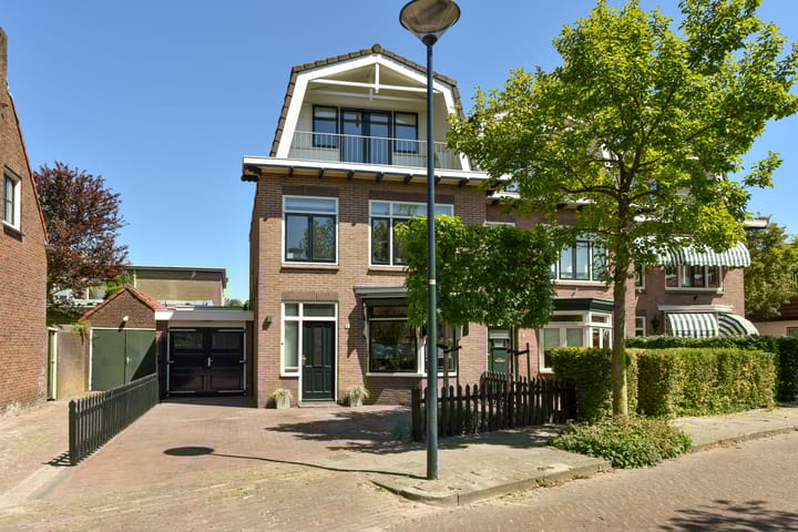 Johan Messchaertstraat 11 in Hoorn foto