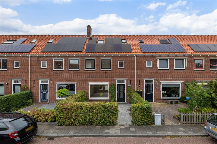Johan van Oldenbarneveltstraat 8 in Zwolle foto
