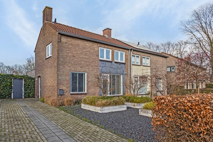 Johan van Willigenstraat 29 in Ravenstein foto
