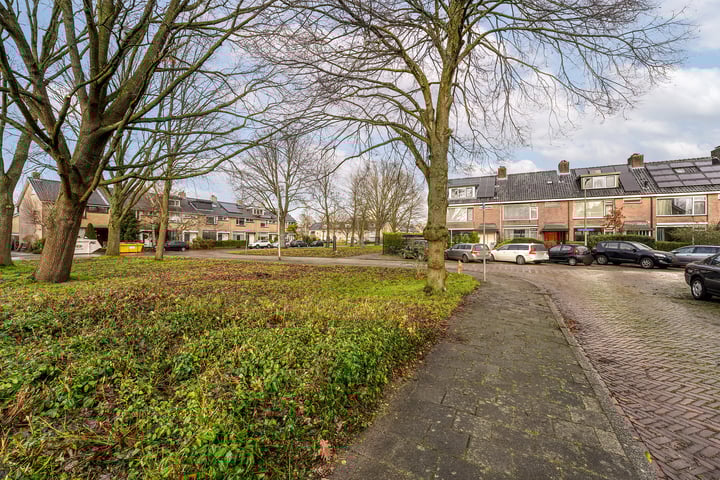 Johan Wagenaarlaan 16 in Voorschoten foto
