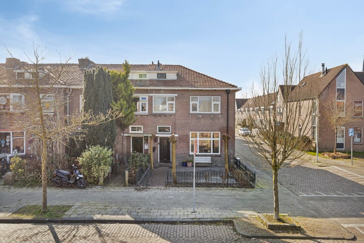 Johan Willem Frisostraat 2 in Sneek