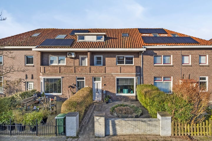 Johan Willem Frisostraat 26 in Sneek foto