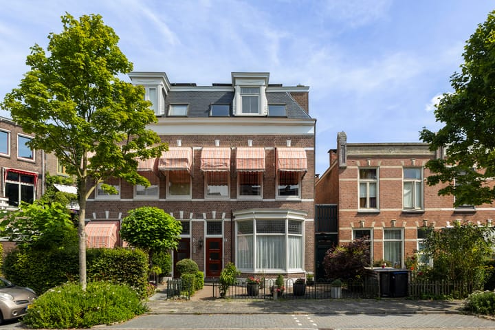 Johan Willem Frisostraat 5 in Leeuwarden foto