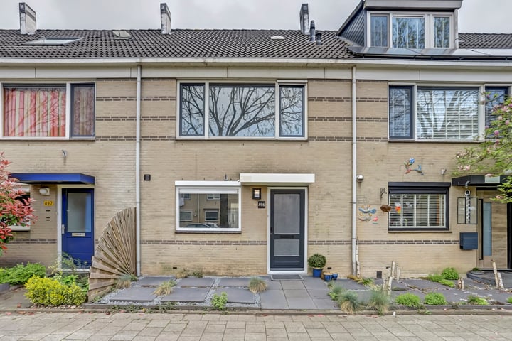 Johanna Naber-erf 496 in Dordrecht foto