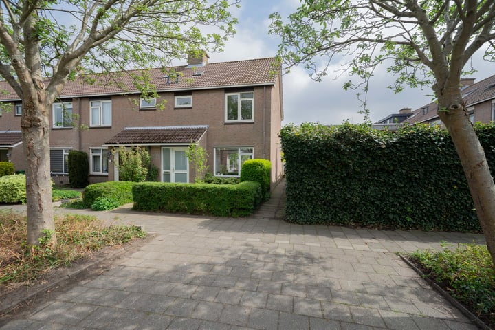 Johanna Naberstraat 2 in Heemskerk