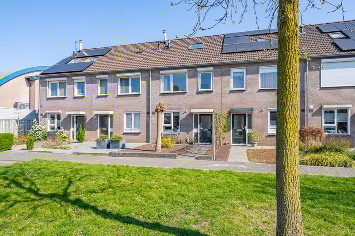 Johanna Naberstraat 24 in Tiel foto