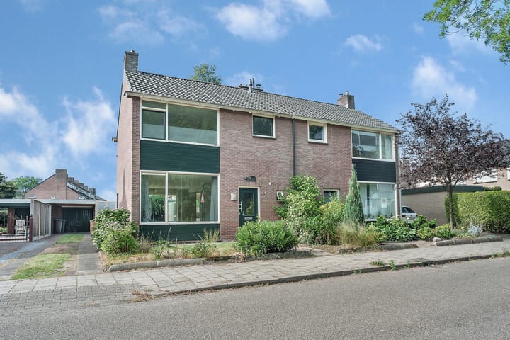 Foto van woning Johanna van Burenlaan 44, Almelo