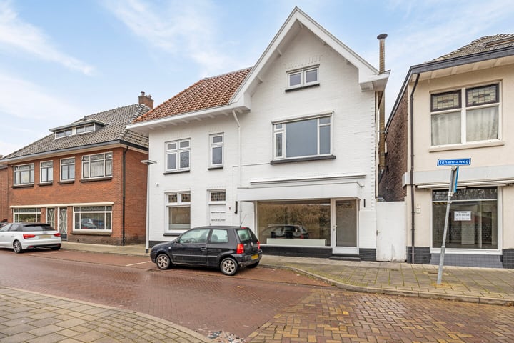 Johannaweg 1 in Hengelo foto