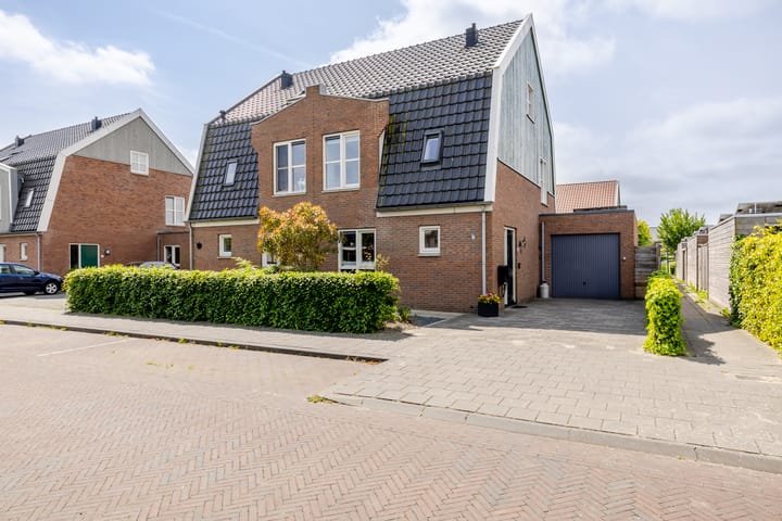 Johannes Doustraat 1 in Middenbeemster foto