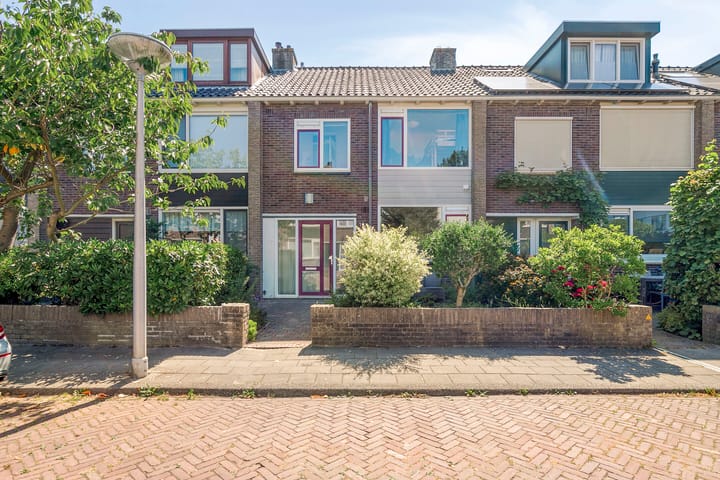 Johannes Husslaan 10 in Amstelveen
