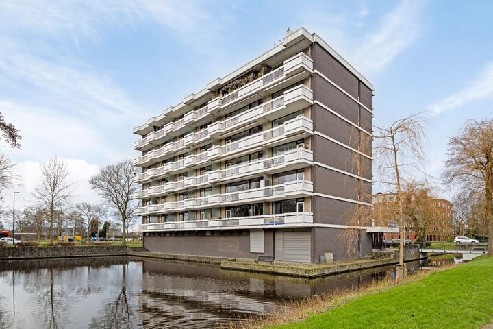 John F. Kennedyplantsoen 23 in Voorschoten foto