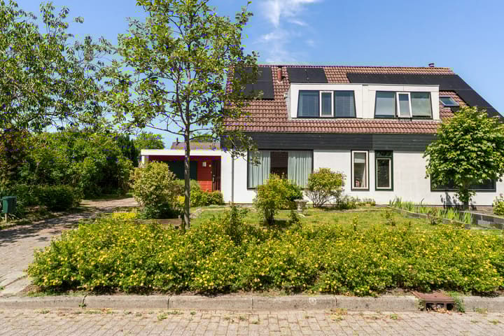 Johs. Kuikenstraat 10 in St.-Annaparochie