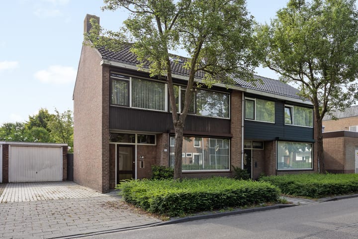 Jonkheer de la Courtstraat 33 in Vlijmen