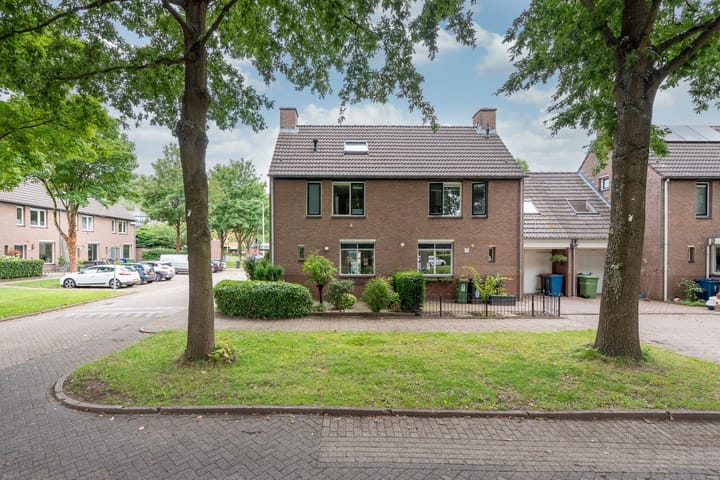 Jonkvrouwenborch 2 in Houten