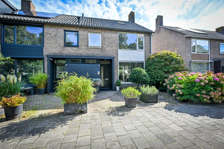 Joost van den Vondellaan 11 in Uithoorn foto