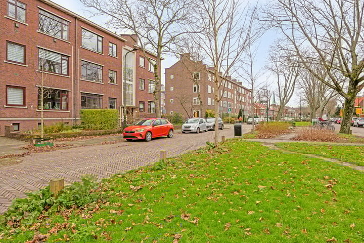 Jozef Israëlslaan 156 in Rijswijk foto