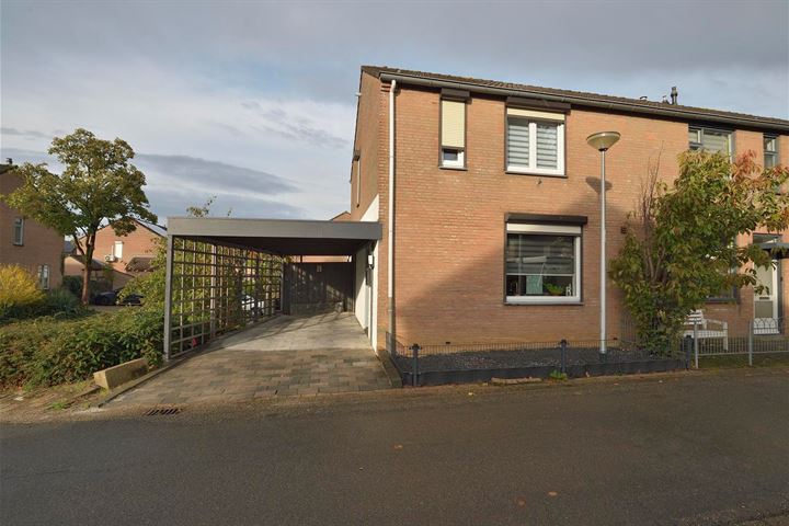 Jozef Israëlsstraat 6 in Heerlen foto