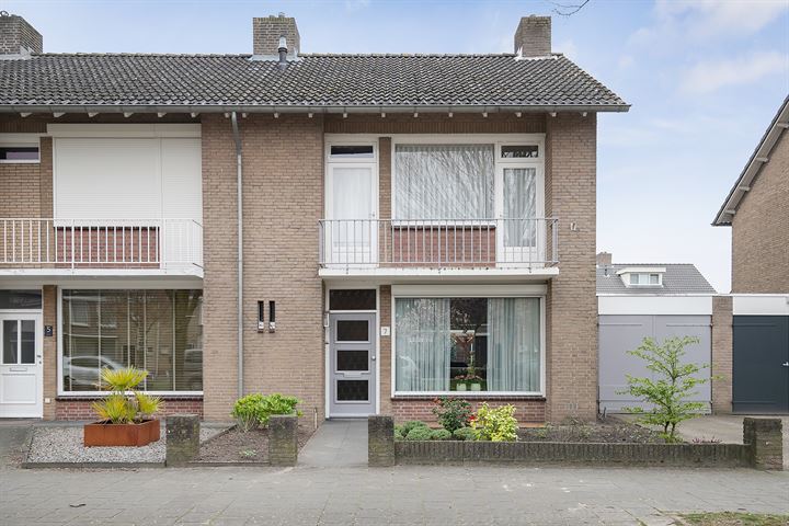 Jud. Smitsstraat 7 in Valkenswaard foto