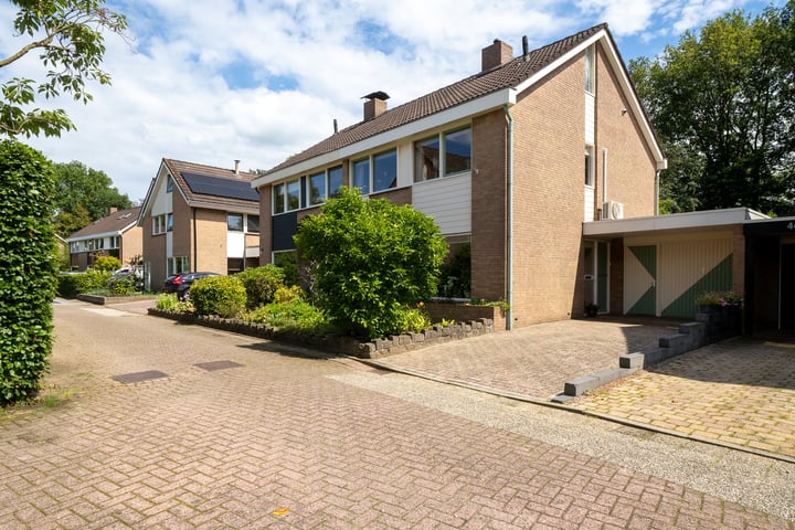 Julia Culpstraat 46 in Hengelo foto