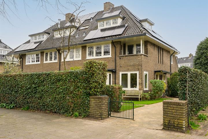 Juliana van Stolberglaan 19 in Naarden foto