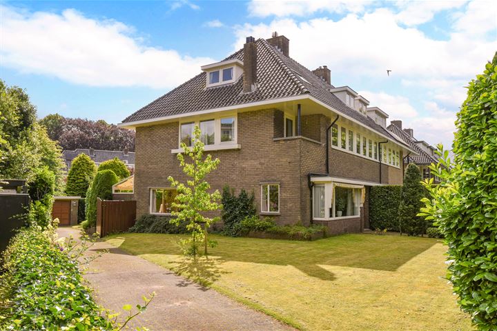 Juliana van Stolberglaan 29 in Naarden foto