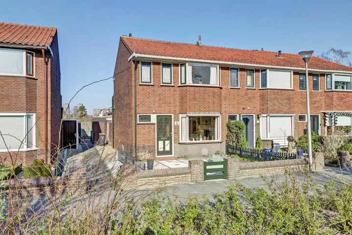 Foto van woning Juliana van Stolbergstraat 14, Ridderkerk
