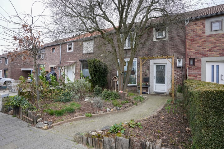 Julianalaan 22 in Munstergeleen foto