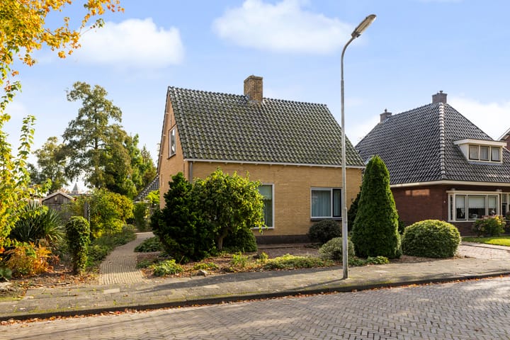 Foto van woning Julianalaan 24, Buitenpost
