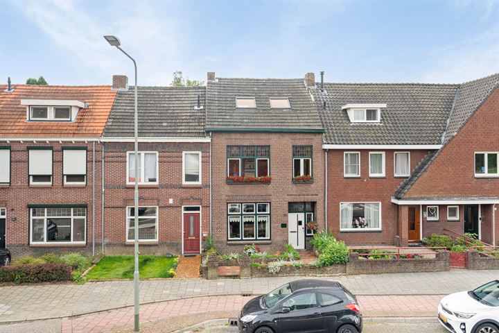 Julianalaan 83 in Roermond foto