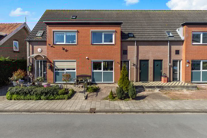 Julianastraat 15a in Lekkerkerk foto