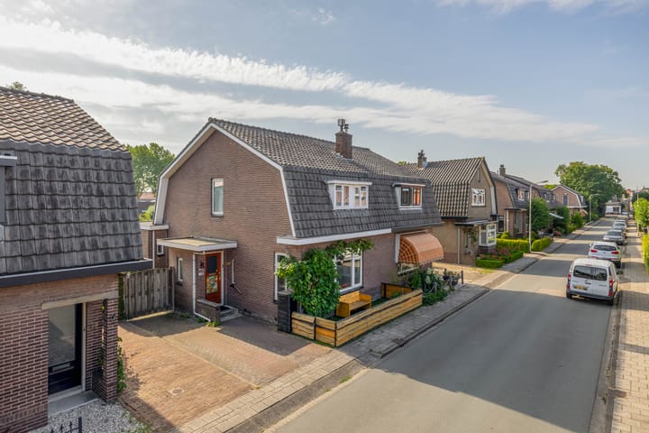 Foto van woning Julianastraat 16, Lekkerkerk