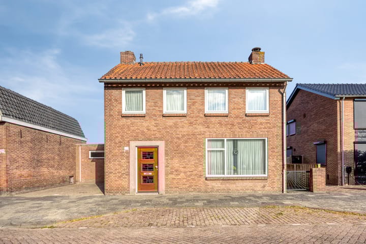 Julianastraat 22 in Dongen foto