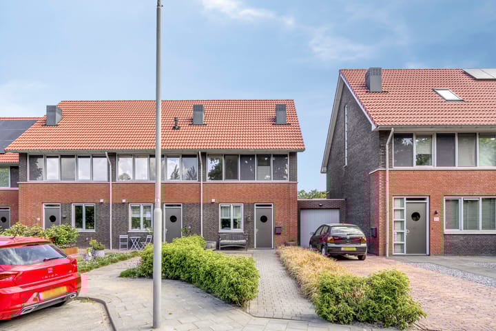 Julianastraat 37E in Hooge Zwaluwe foto