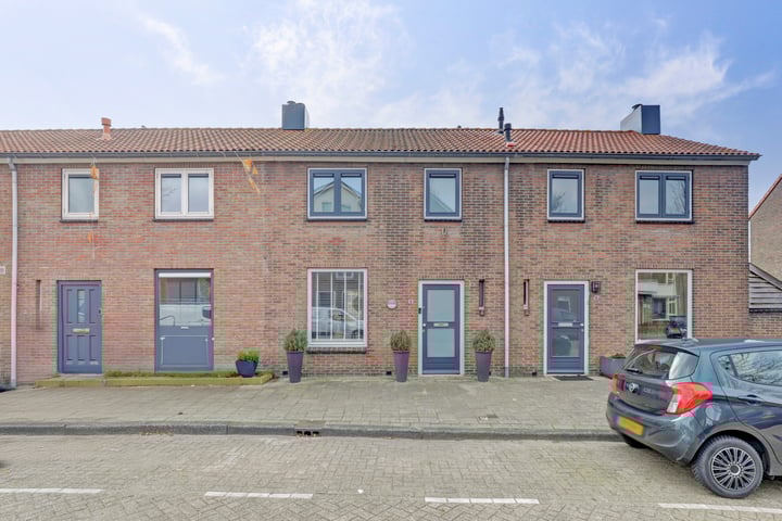 Julianastraat 8 in Poeldijk foto