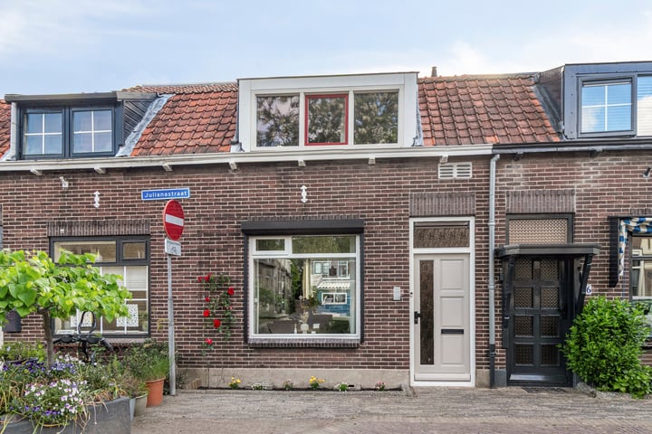 Julianastraat 8 in Capelle aan den IJssel foto