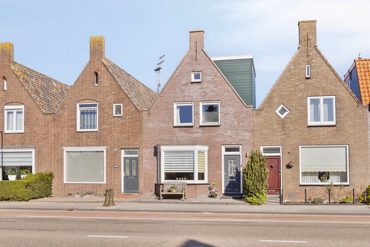 Julianaweg 15 in Volendam foto