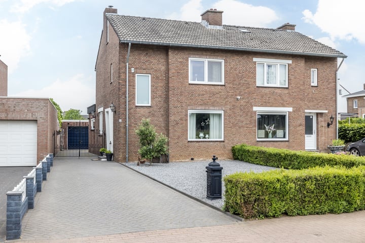 Julianaweg 37 in Sint Geertruid foto