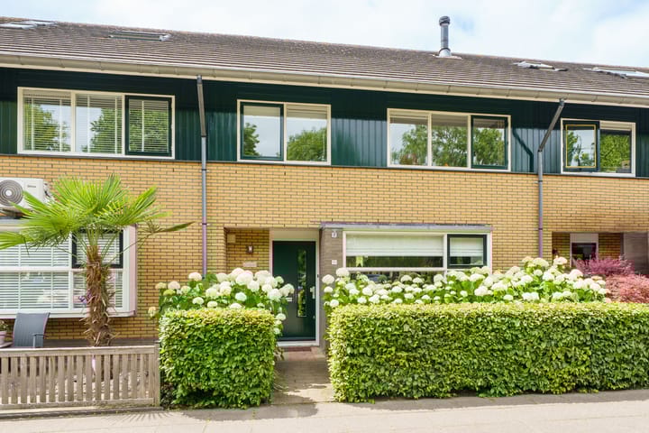 Junistraat 103 in Almere foto