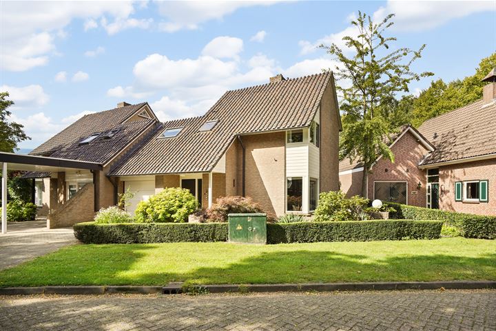 Jupiterweg 3 in Oss foto